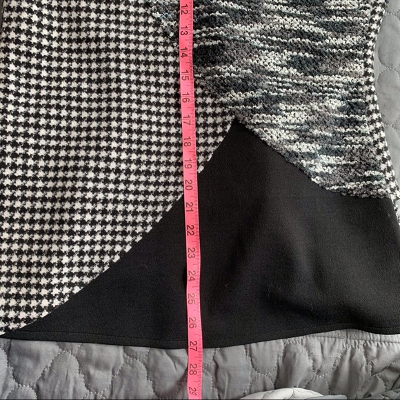 Minkas Mixed Media Blazer - Picture 10 of 10